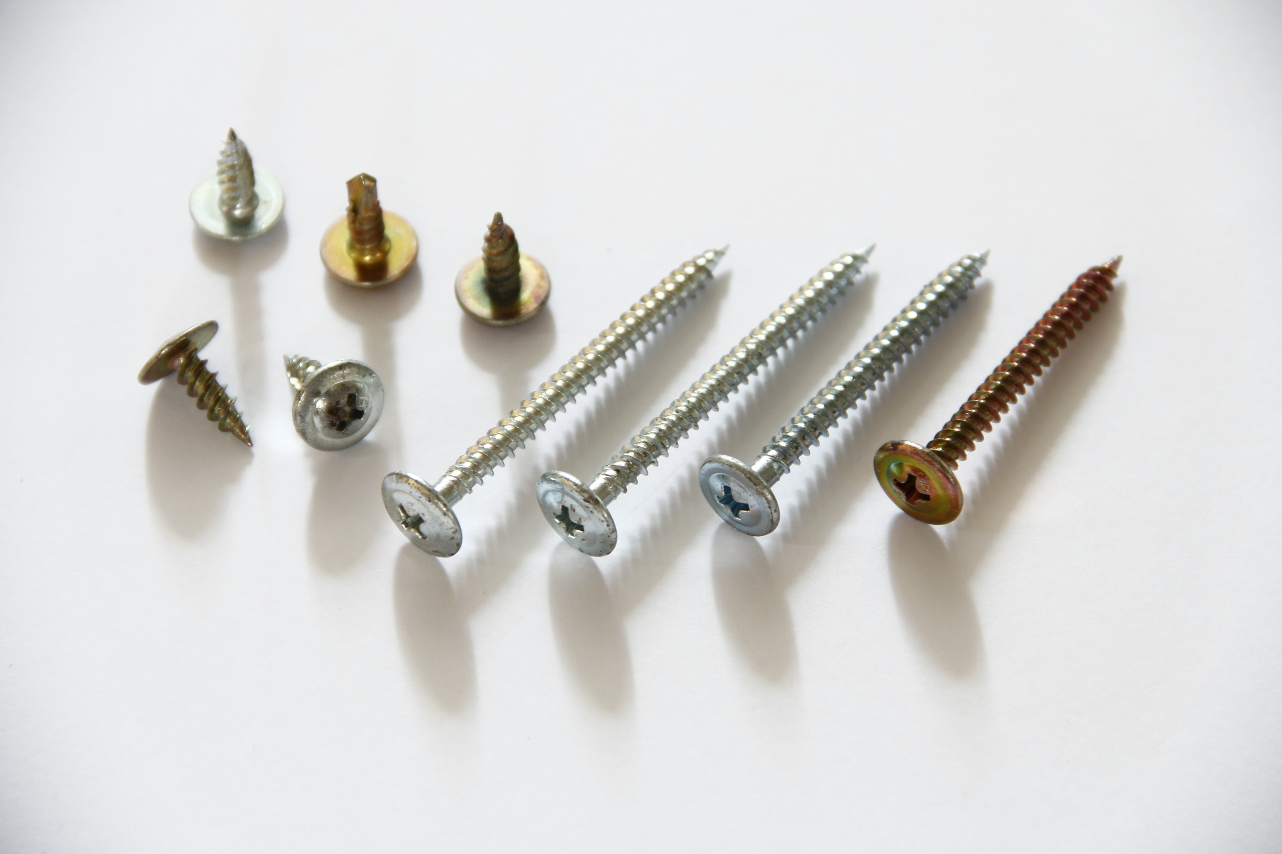 Button head screws