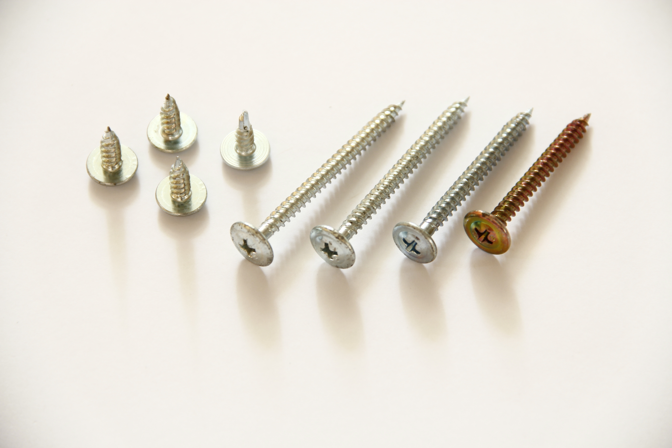Furniture assembly screws
