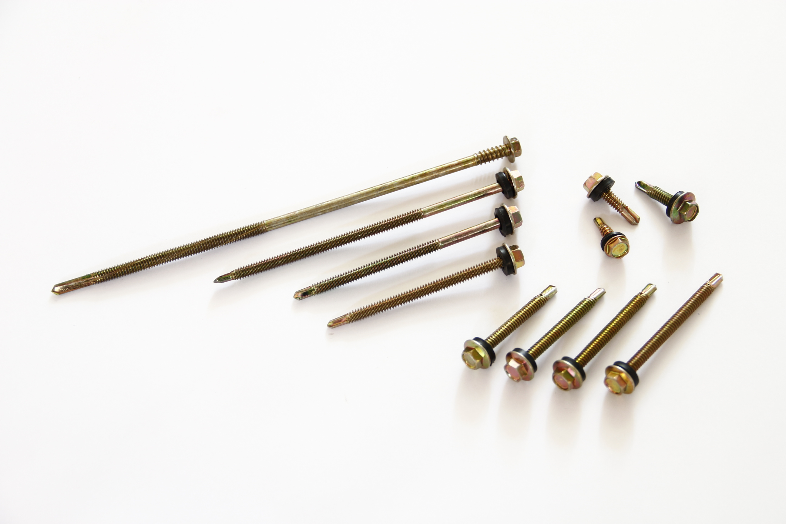 Long roofing and structural screws