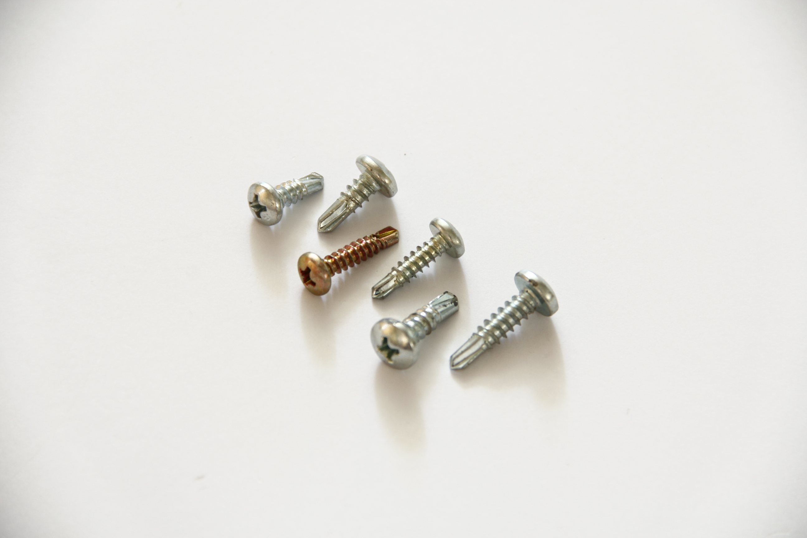 Mini pan head tek screws